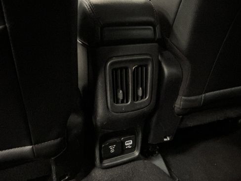 Used 2019 Jeep Compass Trailhawk w/ Cold Weather Group AWD/4WD image 24