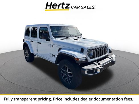 Used 2025 Jeep Wrangler Unlimited Sahara AWD/4WD image 1