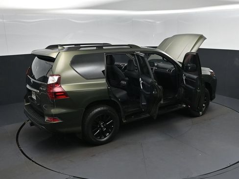 Used 2022 Lexus GX 460 w/ Black Line Special Edition AWD/4WD image 49