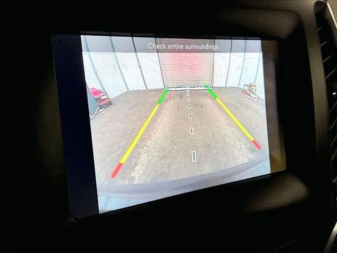 Used 2020 Jeep Cherokee Latitude Plus image 21