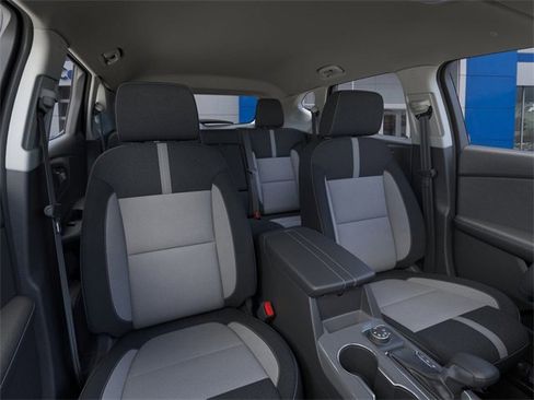 New 2025 Chevrolet Blazer LT w/ Convenience Package image 16