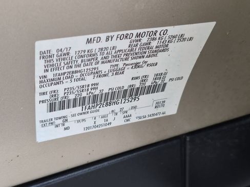 Used 2017 Ford Taurus SEL w/ Equipment Group 201A FWD image 35