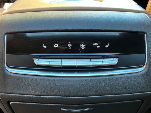 Used 2021 Cadillac Escalade Premium Luxury w/ Performance Package image 31