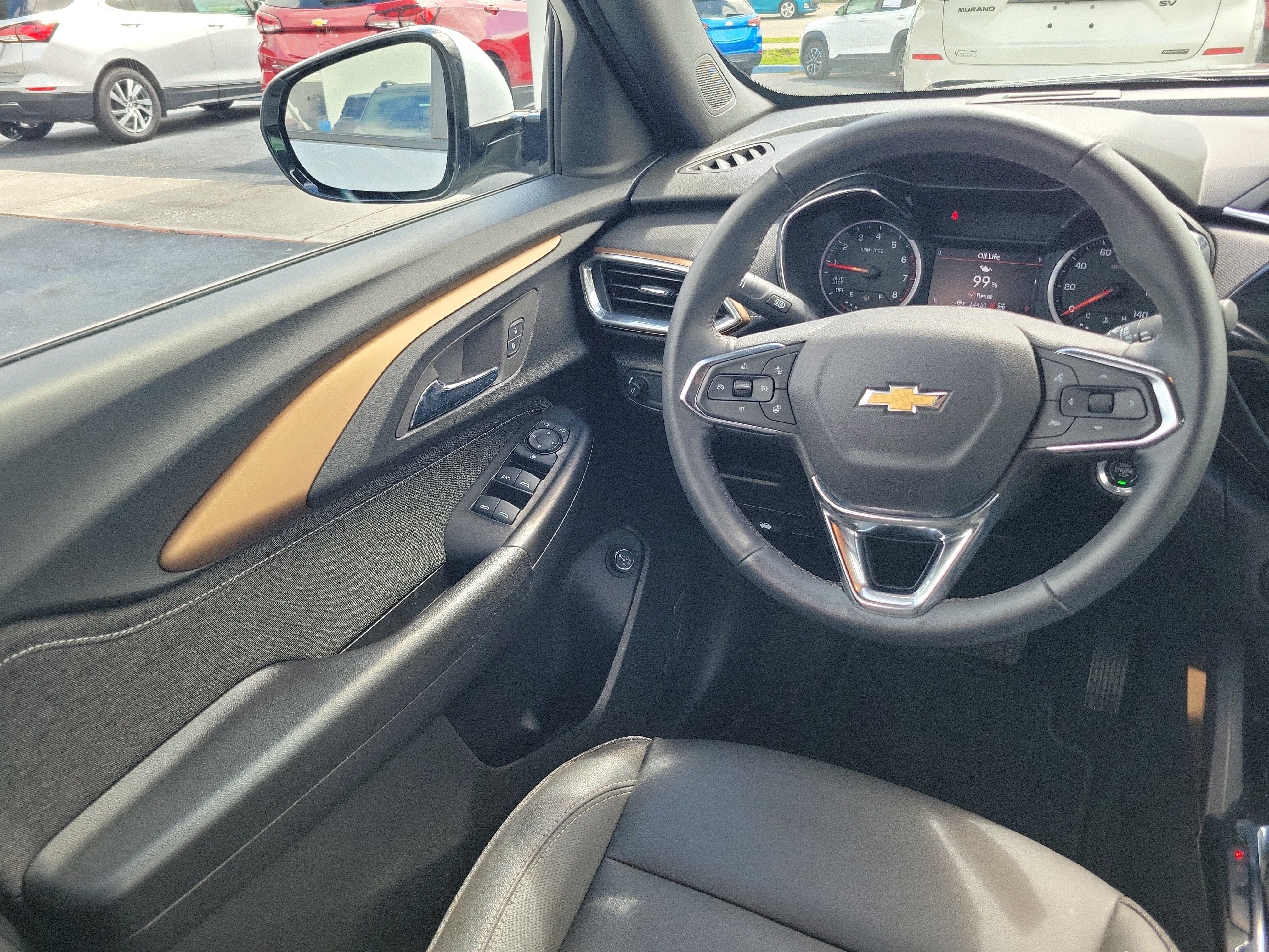 Used 2023 Chevrolet TrailBlazer ACTIV w/ Sun and Liftgate Package AWD/4WD image 14