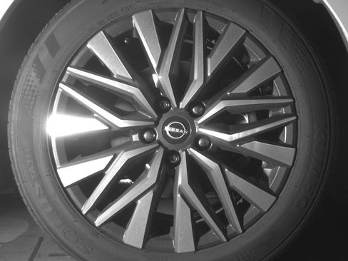 Used 2025 Nissan Altima 2.5 SV image 13