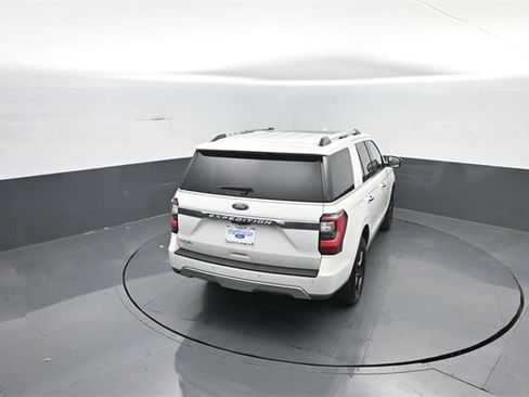 Certified 2021 Ford Expedition Limited image 24