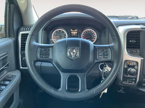 Used 2018 RAM 1500 Classic SLT image 14