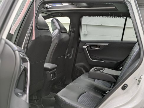Used 2022 Toyota RAV4 XSE image 14