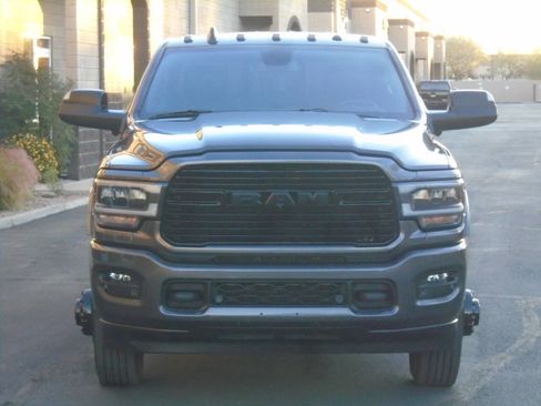 Used 2021 RAM 3500 Laramie w/ Night Edition image 13