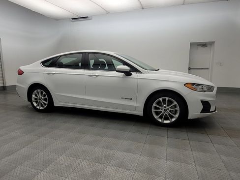 Used 2019 Ford Fusion SE image 11
