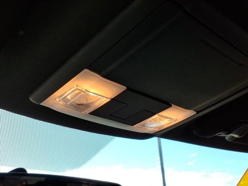 Certified 2019 Ford Explorer XLT image 21