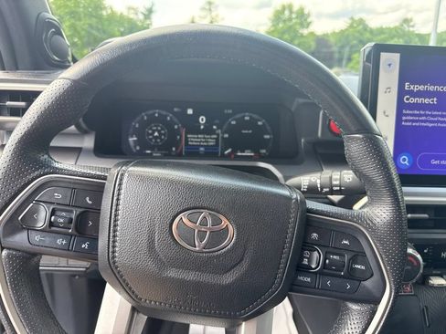 Used 2025 Toyota 4Runner TRD Sport Premium AWD/4WD image 24