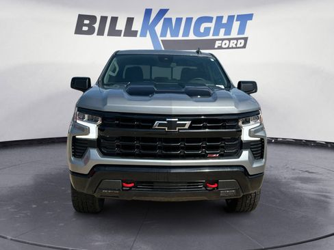 Used 2025 Chevrolet Silverado 1500 LT Trail Boss w/ Convenience Package II AWD/4WD image 8
