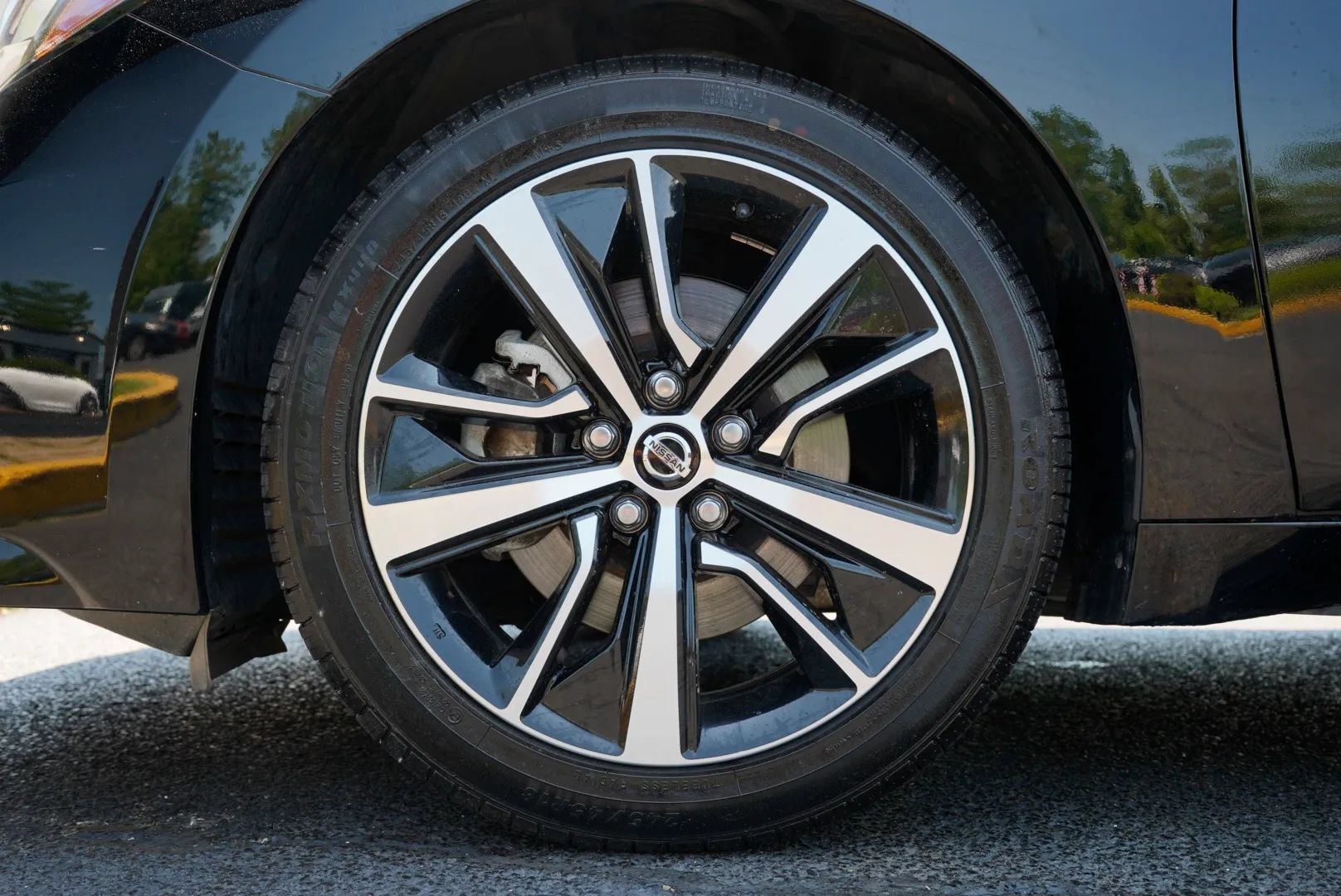 Used 2022 Nissan Maxima SV w/ Floor Mat Group FWD image 14
