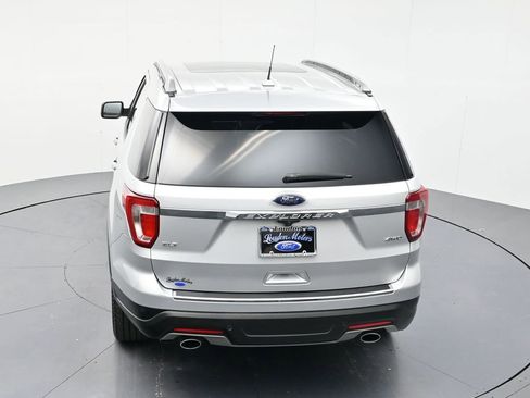Used 2018 Ford Explorer XLT w/ Equipment Group 202A AWD/4WD image 44