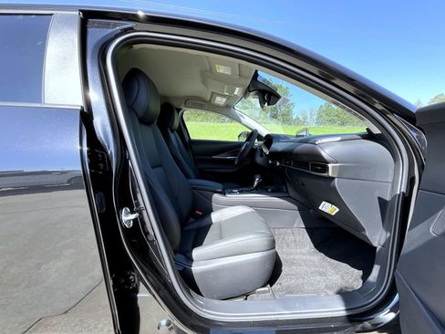 New 2026 MAZDA CX-30 AWD 2.5 S w/ Select Sport Pkg image 16