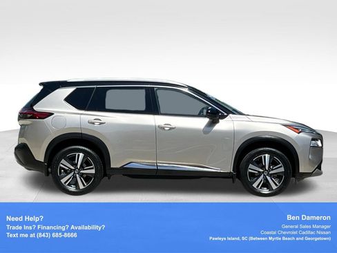 Used 2021 Nissan Rogue SL w/ Premium Package FWD image 4