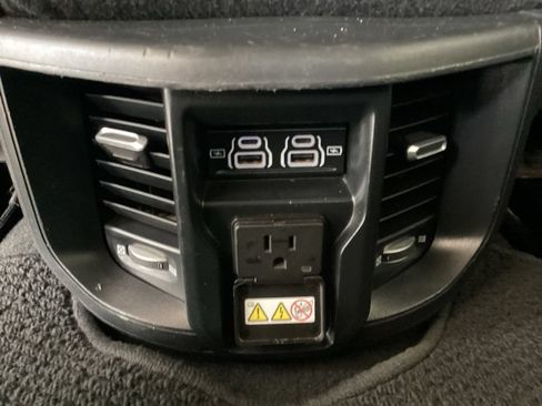 Used 2023 RAM 4500 Laramie AWD/4WD image 50
