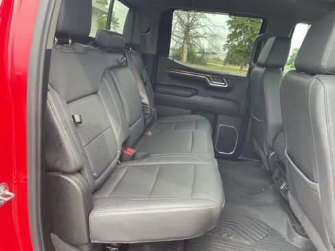 Used 2024 Chevrolet Silverado 1500 LT image 17