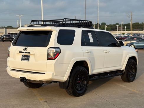 Used 2023 Toyota 4Runner SR5 Premium w/ Moonroof Package AWD/4WD image 8