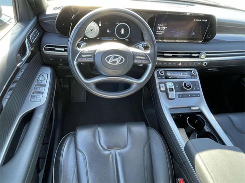 Used 2023 Hyundai Palisade Calligraphy image 14