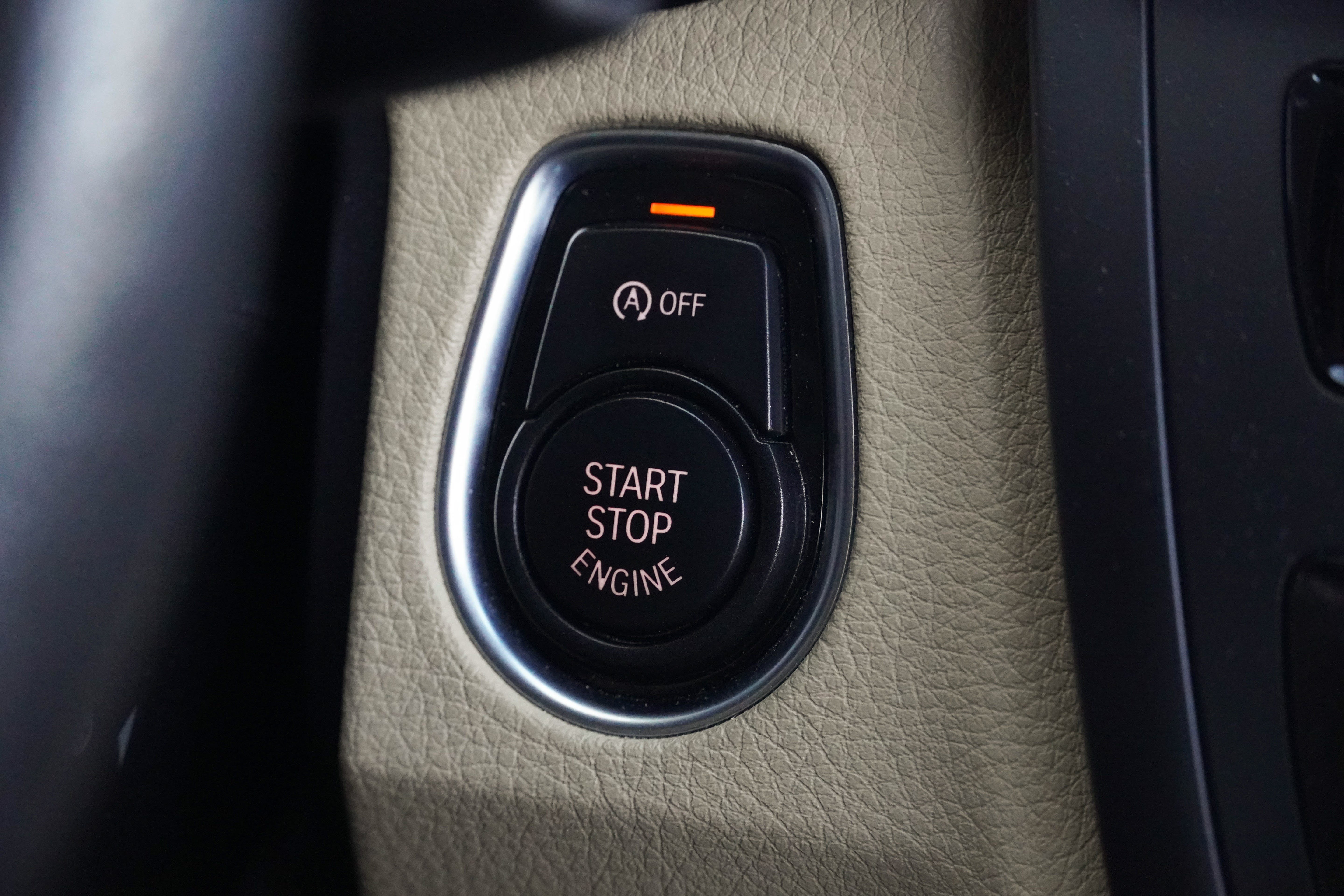 Used 2013 BMW 335i xDrive Sedan AWD/4WD image 18