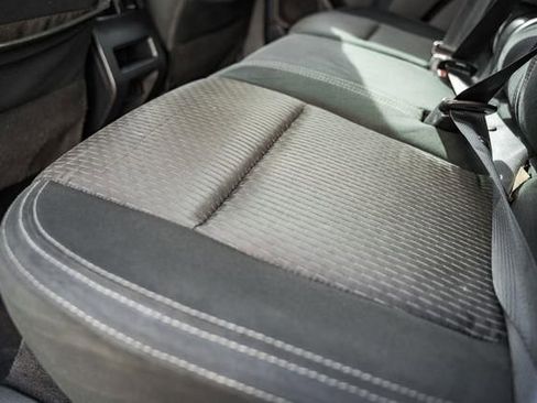 Used 2022 Mitsubishi Outlander ES image 30