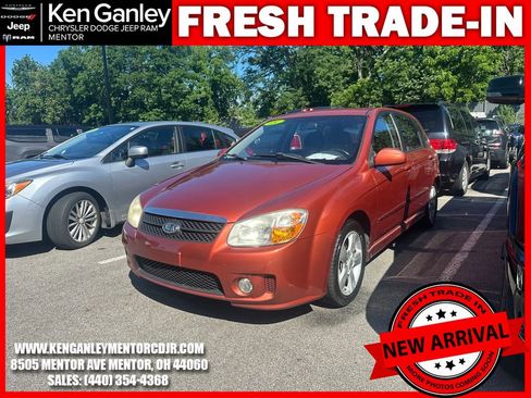 Used 2009 Kia Spectra5 SX FWD image 3