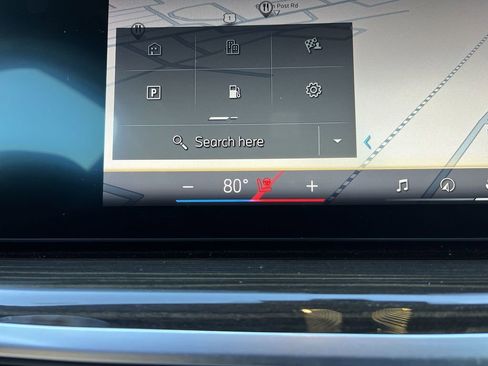 Certified 2024 BMW X7 xDrive40i w/ M Sport Package image 19