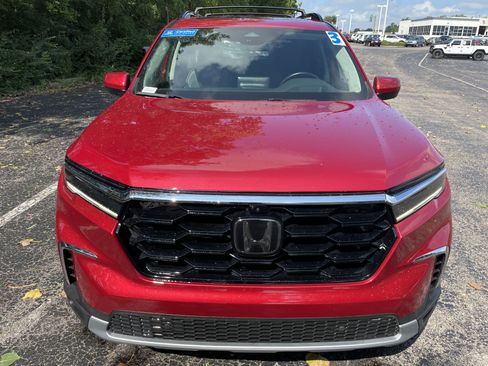 Certified 2023 Honda Pilot Elite image 8