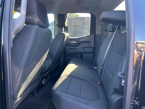 Used 2019 Chevrolet Silverado 1500 Custom Trail Boss w/ Custom Convenience Package AWD/4WD image 13