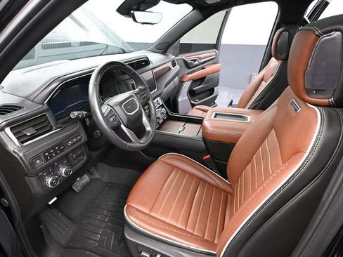 Used 2024 GMC Yukon Denali Ultimate image 28