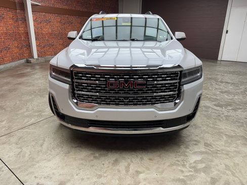 Used 2023 GMC Acadia Denali w/ Denali Technology Package image 8