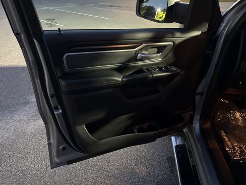 Used 2020 RAM 1500 Big Horn RWD image 13