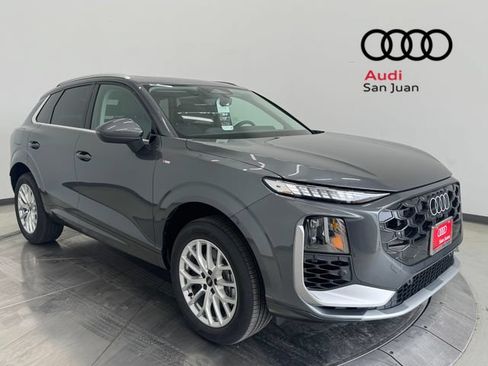 New 2026 Audi Q3 quattro 2.0T AWD/4WD image 1