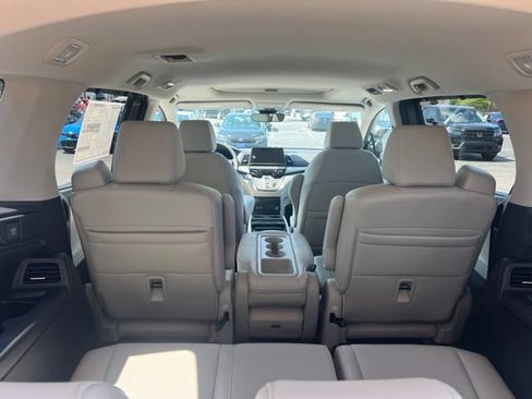 New 2026 Honda Odyssey EX-L image 9