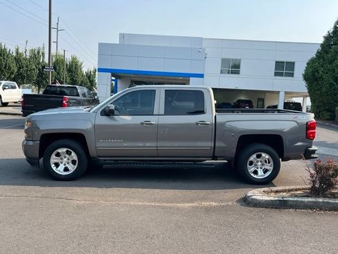Used 2017 Chevrolet Silverado 1500 LT w/ All Star Edition AWD/4WD image 4
