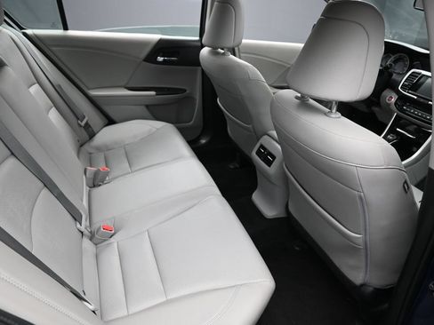 Used 2016 Honda Accord EX-L image 34
