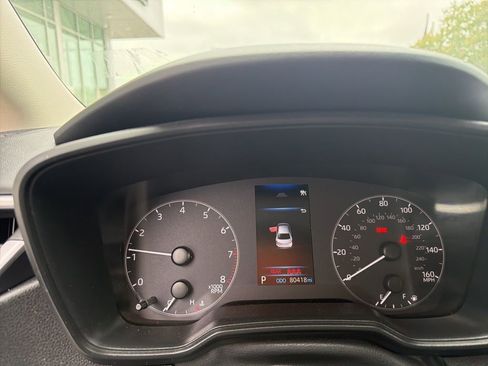 Used 2024 Toyota Corolla LE FWD image 48