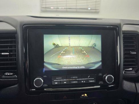Used 2022 Nissan Frontier S RWD image 21