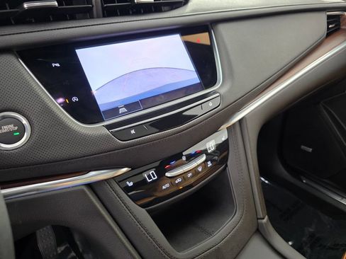Used 2025 Cadillac XT5 Premium Luxury FWD image 22