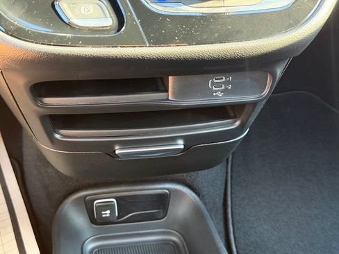 New 2026 Chrysler Voyager LX FWD image 19