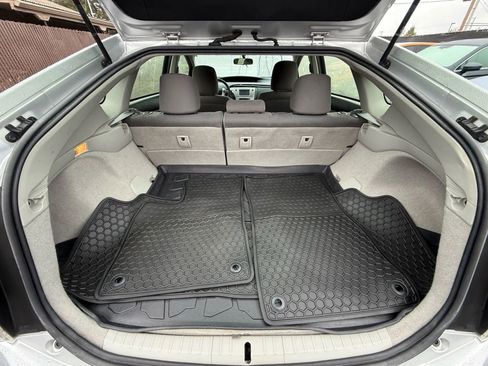 Used 2013 Toyota Prius Three image 11