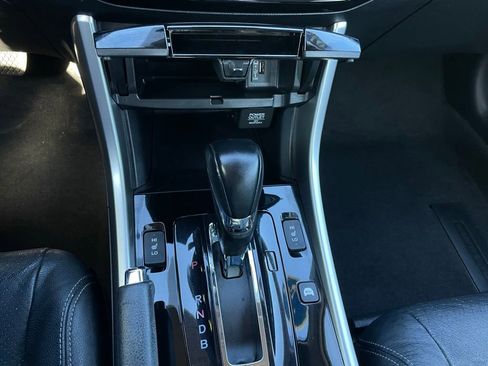 Used 2017 Honda Accord Touring image 20