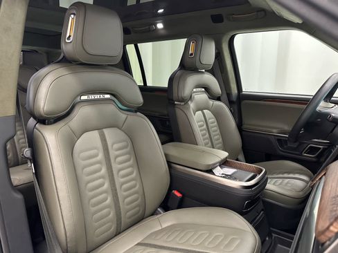 Used 2024 Rivian R1S Adventure AWD/4WD image 19