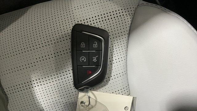 Used 2025 Cadillac XT4 Sport AWD/4WD image 29