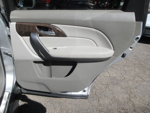 Used 2013 Acura MDX w/ Technology Package AWD/4WD image 23