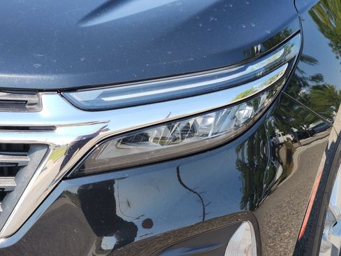 Used 2023 Chevrolet Equinox LT AWD/4WD image 30