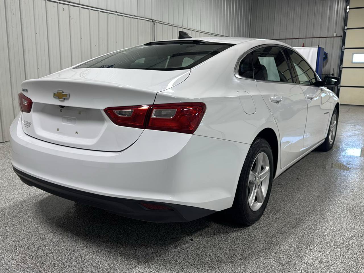Used 2020 Chevrolet Malibu LS FWD image 17