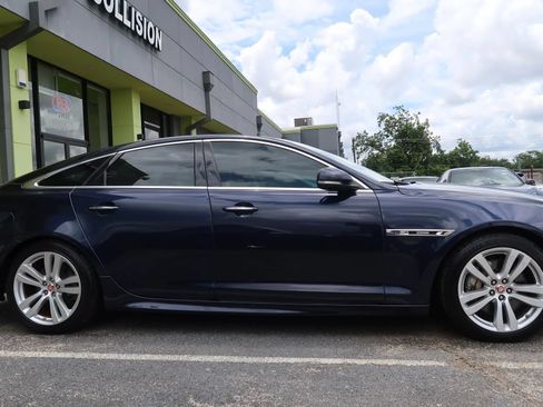 Used 2016 Jaguar XJ R-Sport RWD image 8
